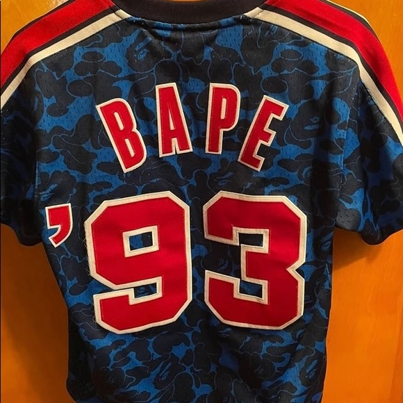 A Bathing Ape Jersey - Picture 2 of 9